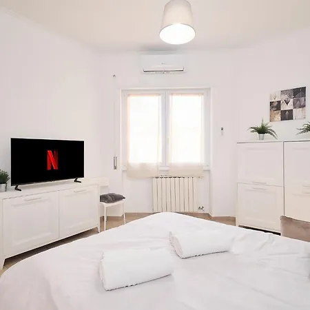 Station - 7 Minutes From The Airport * Ciampino