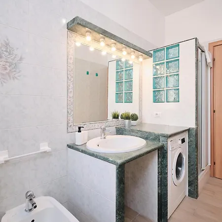 Apartment Station - 7 Minutes From The Airport
