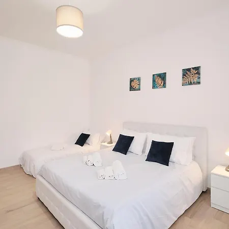 Station - 7 Minutes From The Airport *